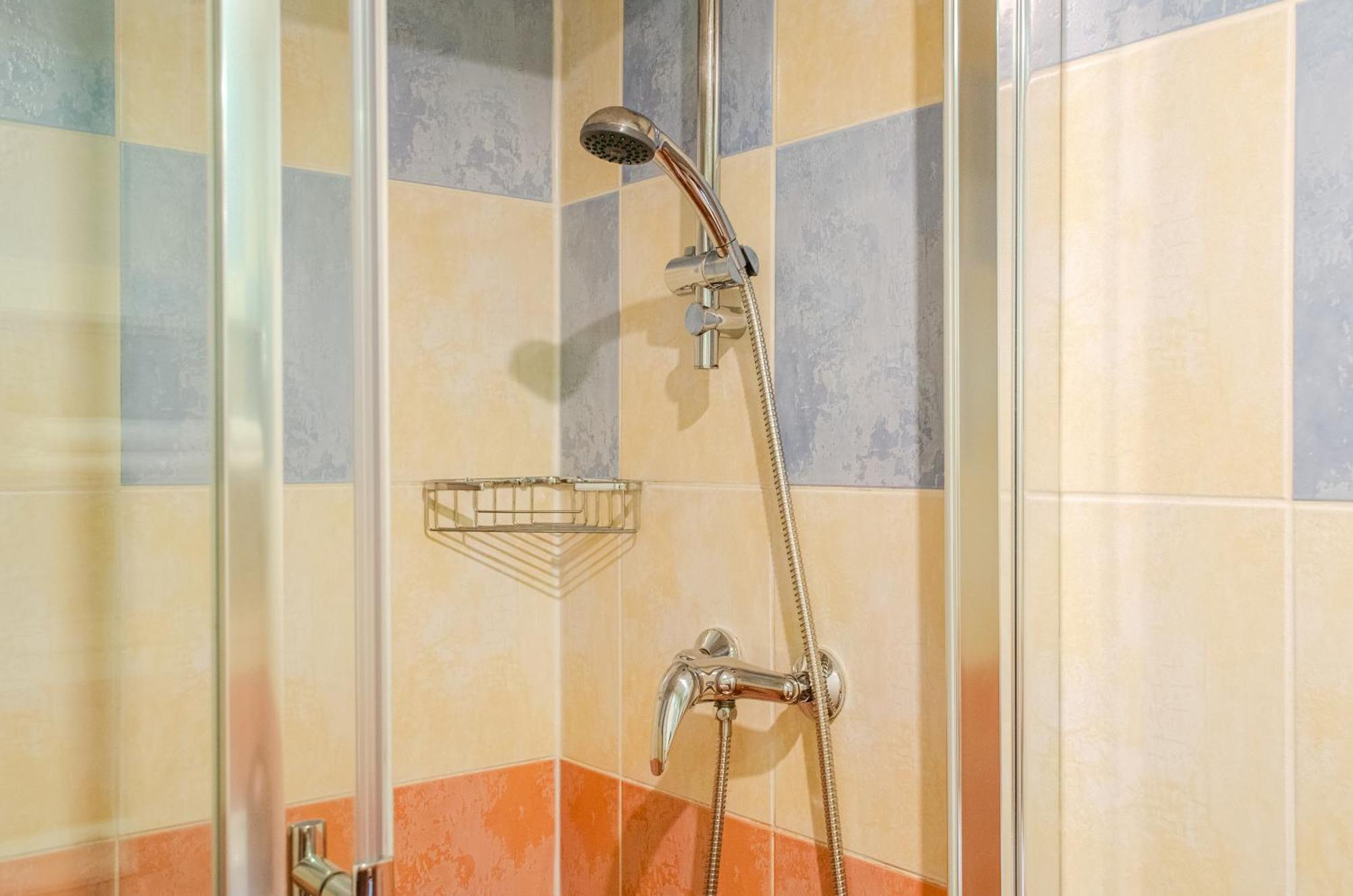 Apartmany Pavilon D - Budget, Classic, Family - Novy Smokovec - High Tatras Vysoké Tatry Dış mekan fotoğraf