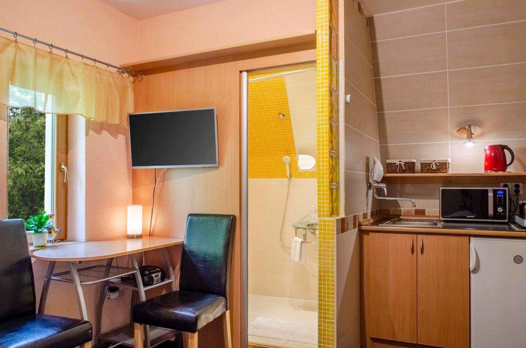 Apartmany Pavilon D - Budget, Classic, Family - Novy Smokovec - High Tatras Vysoké Tatry Dış mekan fotoğraf